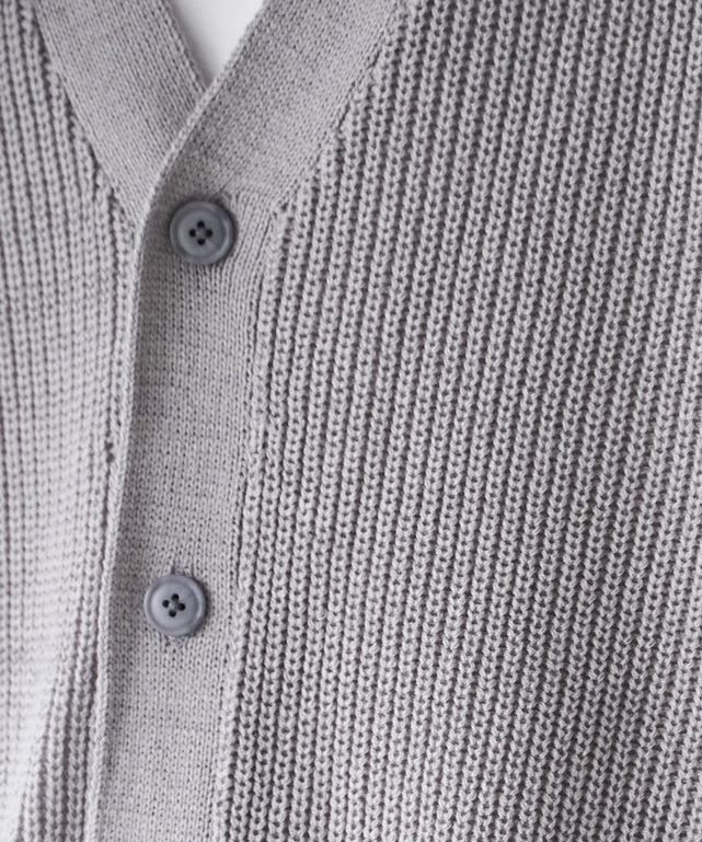 オーバーフィットカーディガン