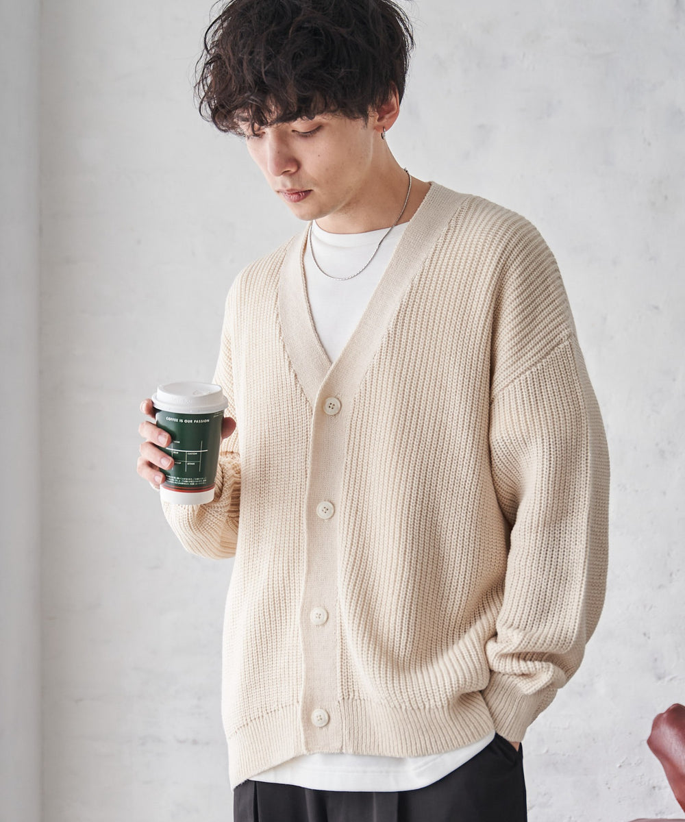 ホワイト モデル：175cm L着用