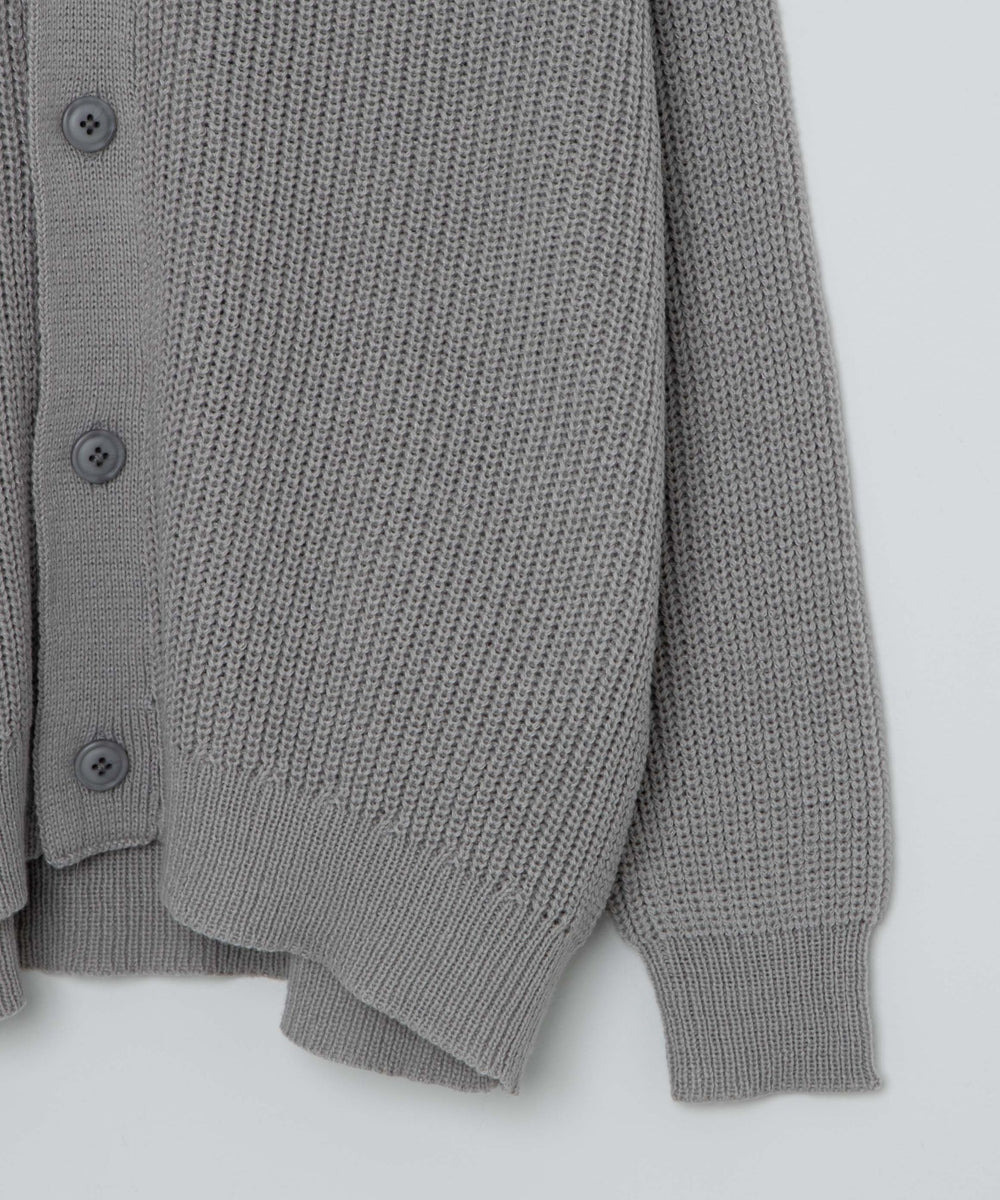 オーバーフィットカーディガン