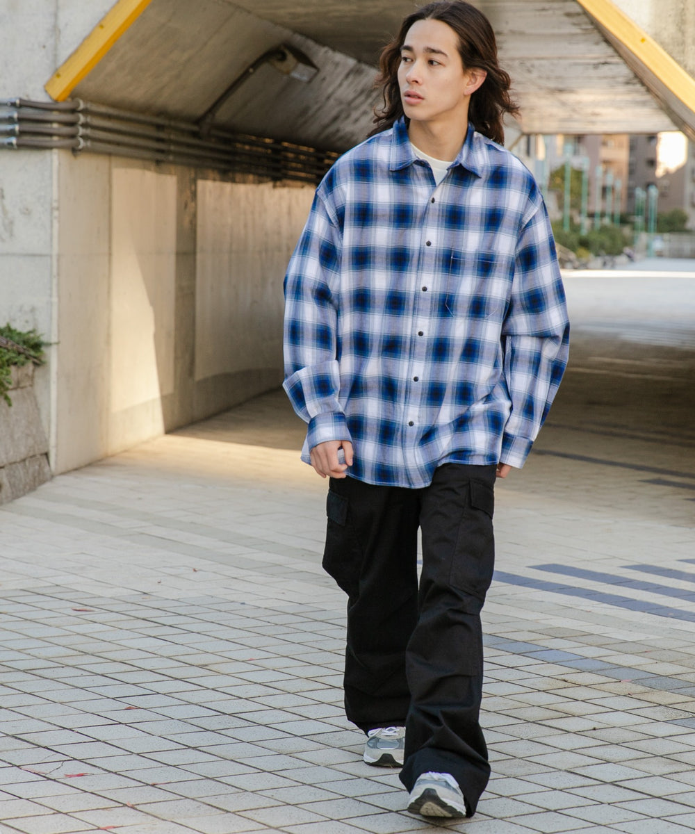 ブルー系チャック モデル：174cm L着用