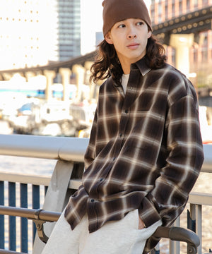 ブラウン系チェック モデル：174cm L着用