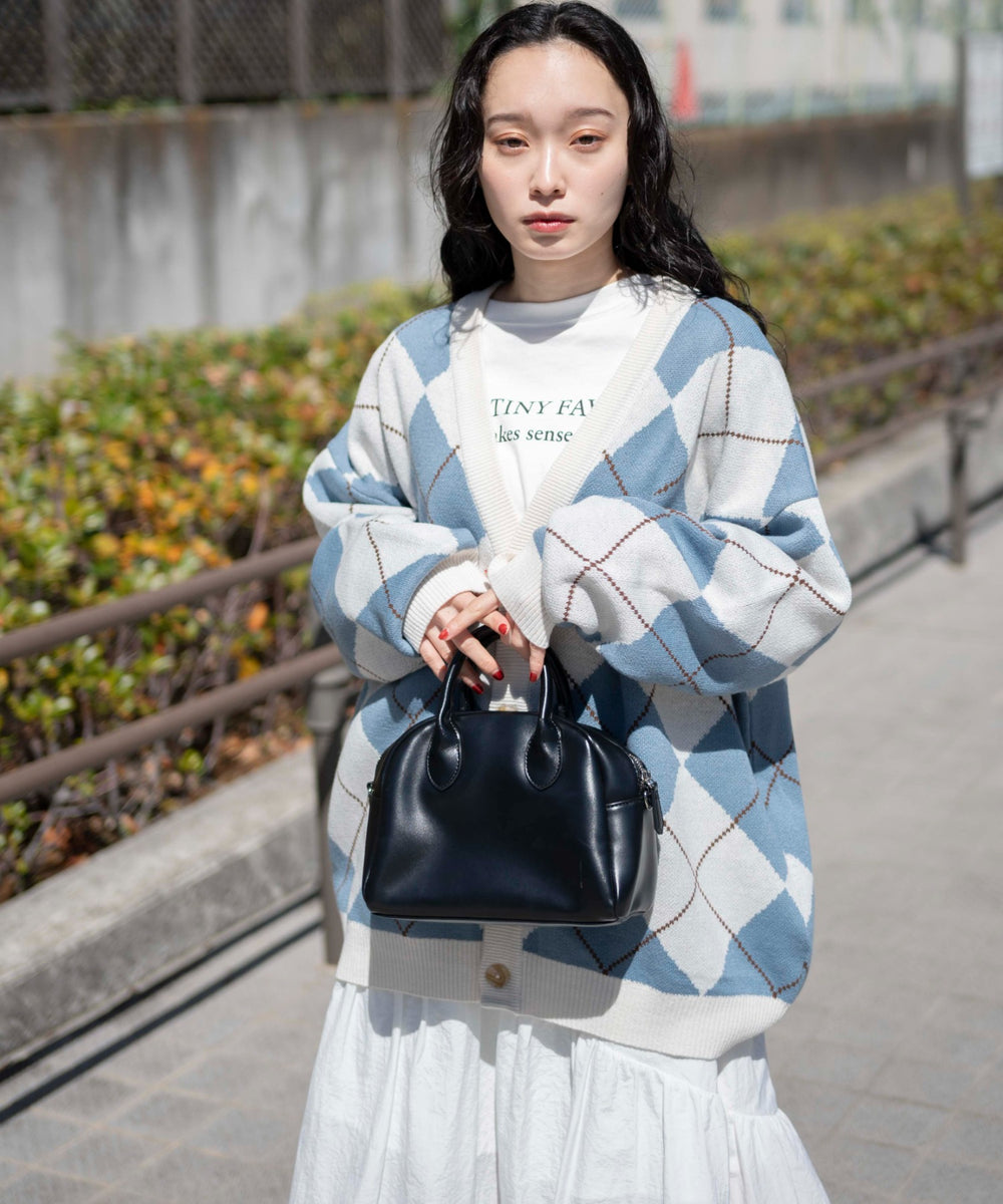 柄4 モデル : 161cm L着用