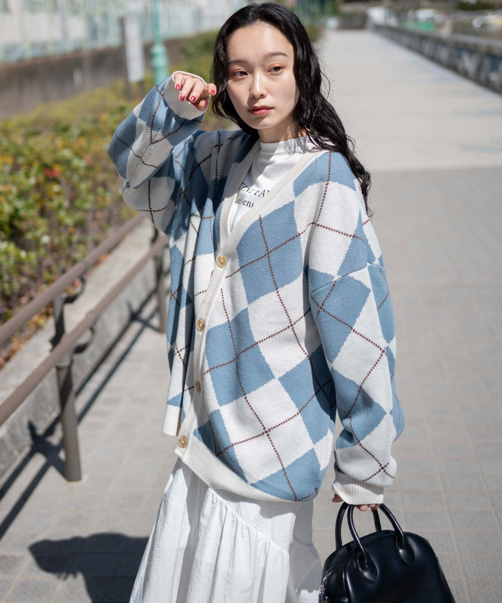 柄4 モデル : 161cm L着用