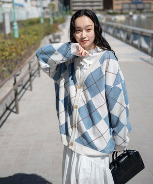 柄4 モデル : 161cm L着用