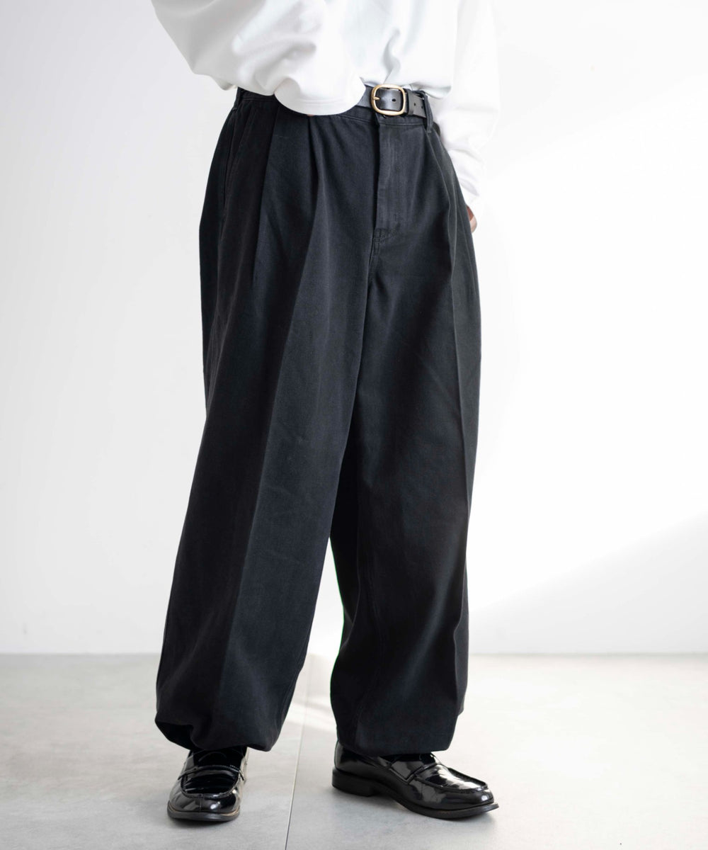 ブラック モデル：175cm L着用