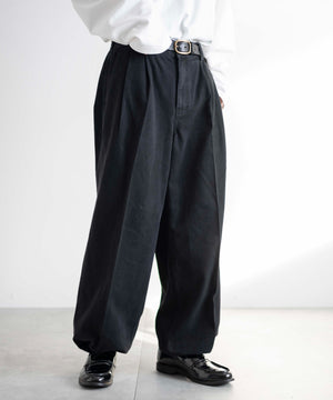 ブラック モデル：175cm L着用