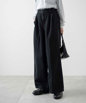 ブラック モデル：161cm S着用