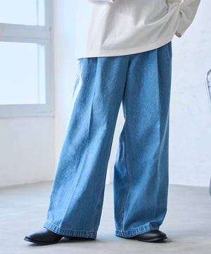 デニム淡色 モデル：175cm L着用