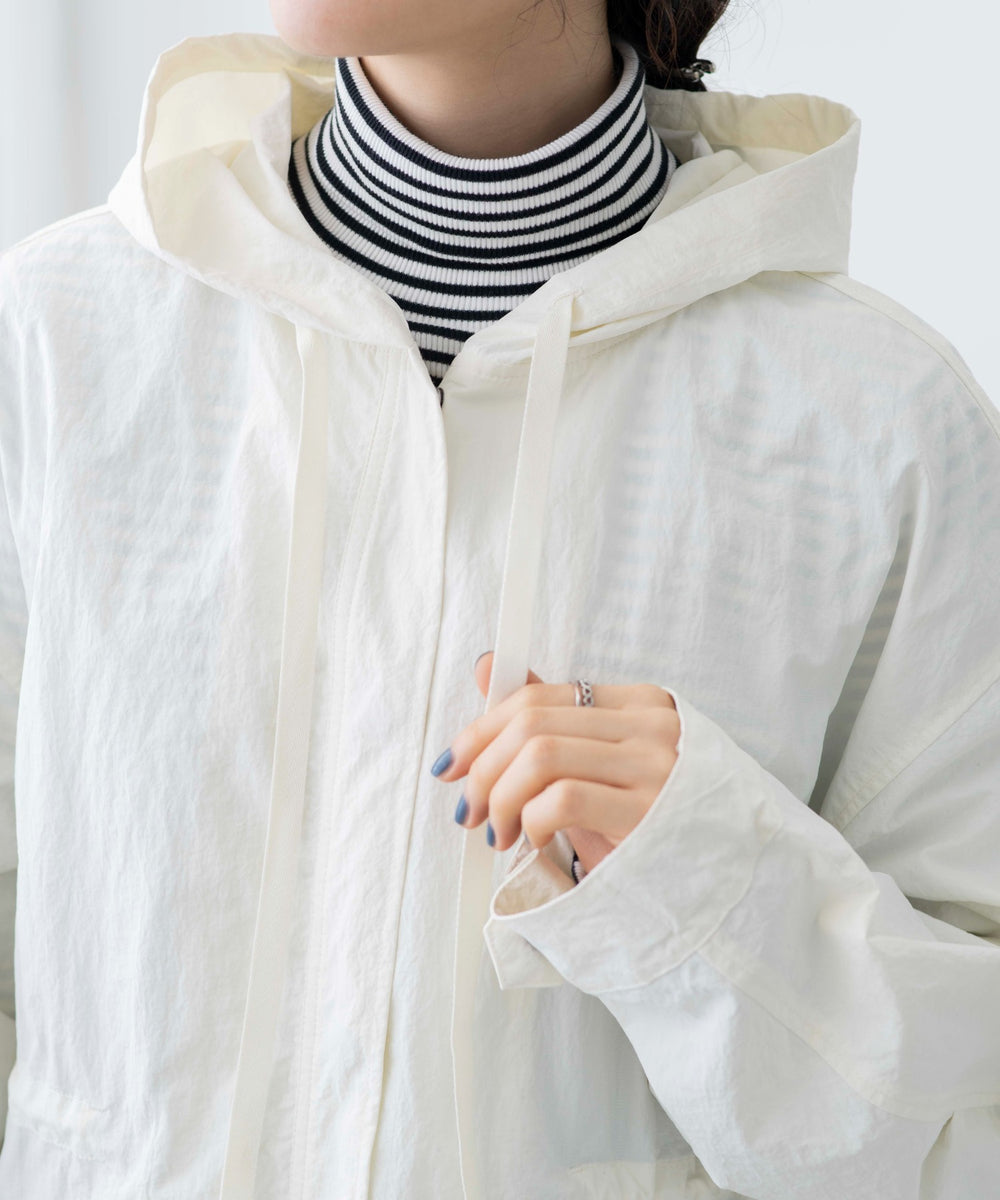 オフホワイト　モデル:163cm F着用