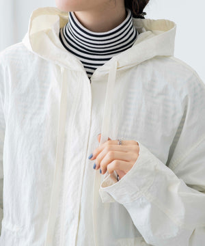 オフホワイト　モデル:163cm F着用