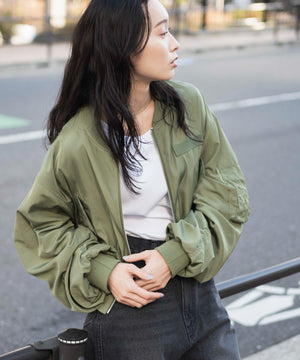 カーキ モデル：161cm F着用