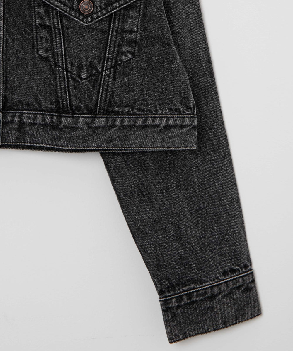 ショートデニムジャケット