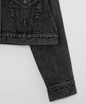 ショートデニムジャケット