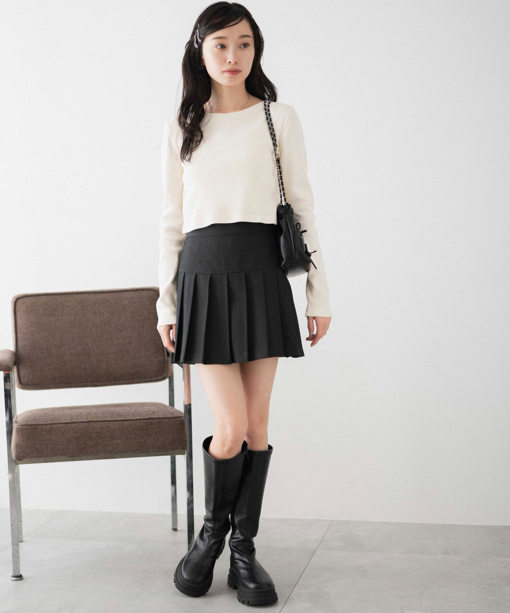 オフホワイト モデル：161cm F着用