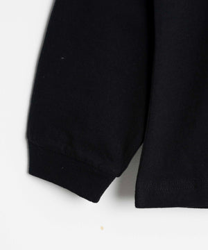 アクセ付きグラフィックロンT