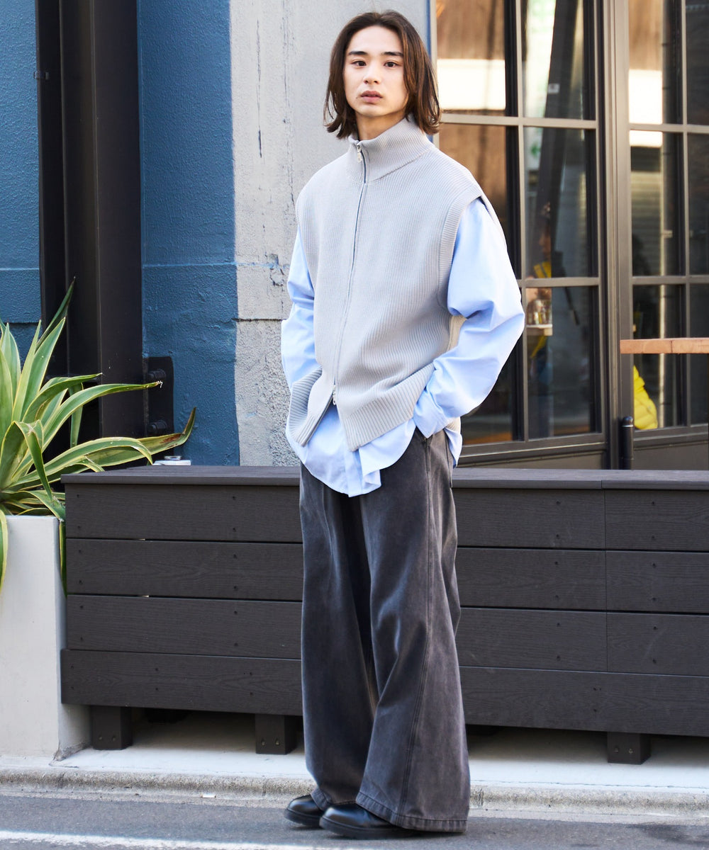 グレー モデル：172cm L着用