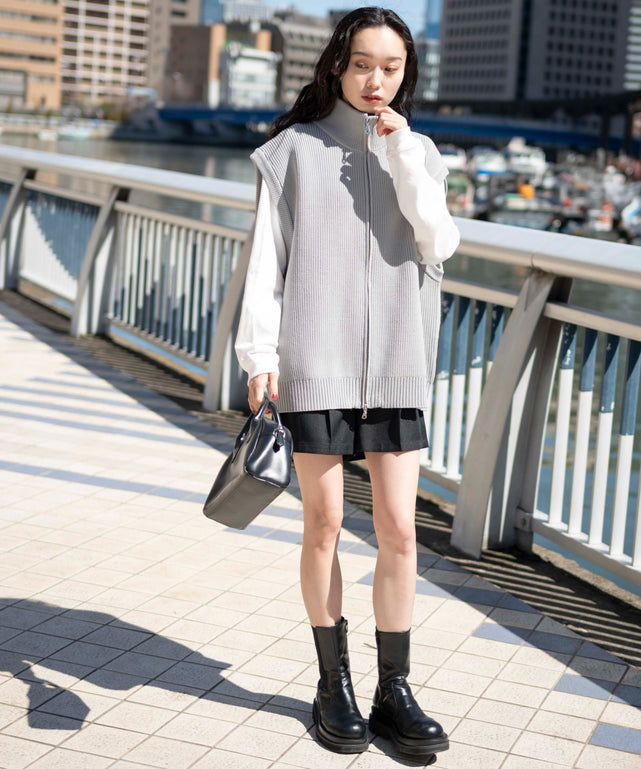 グレー モデル：161cm L着用