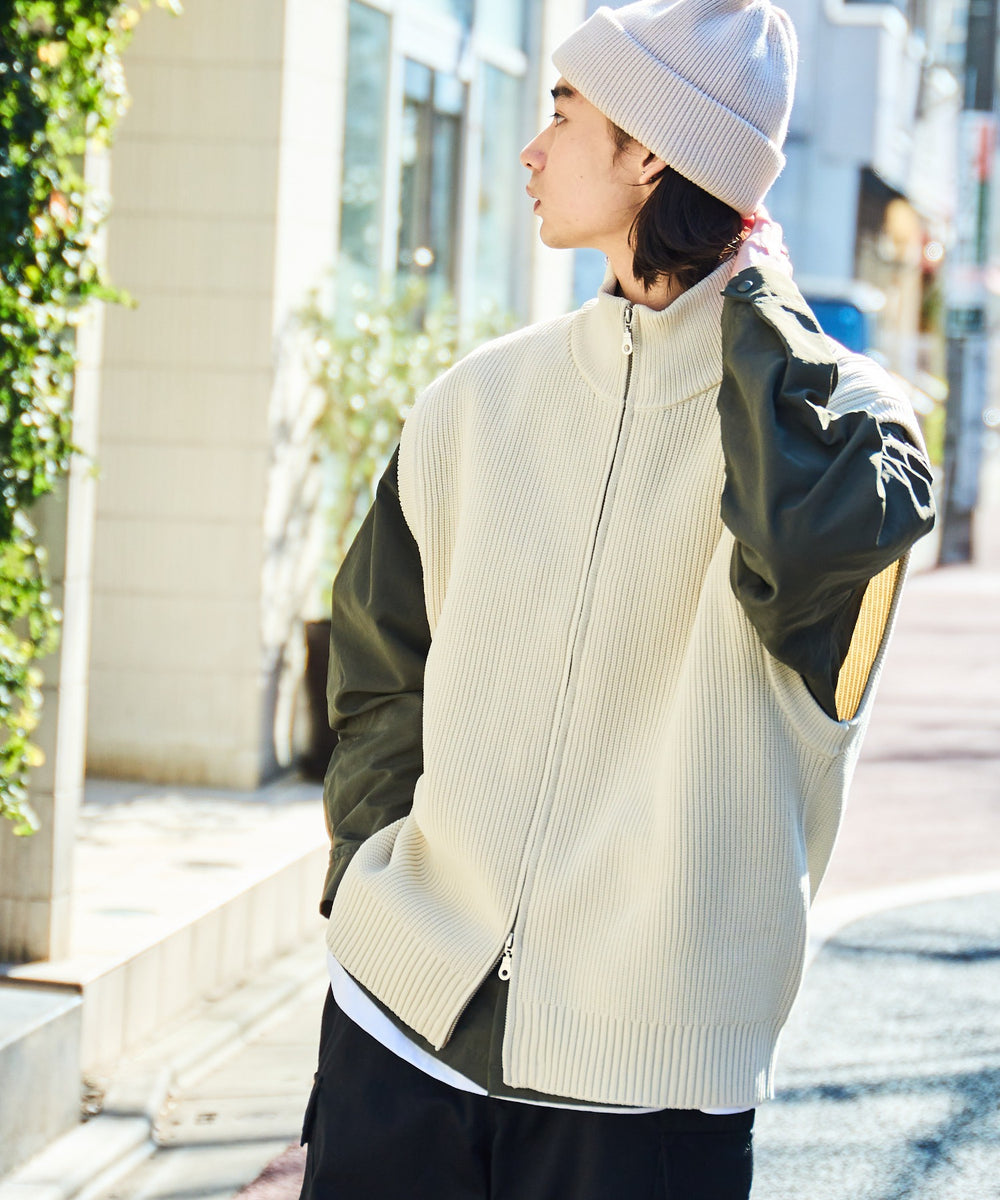 ホワイト モデル：172cm L着用