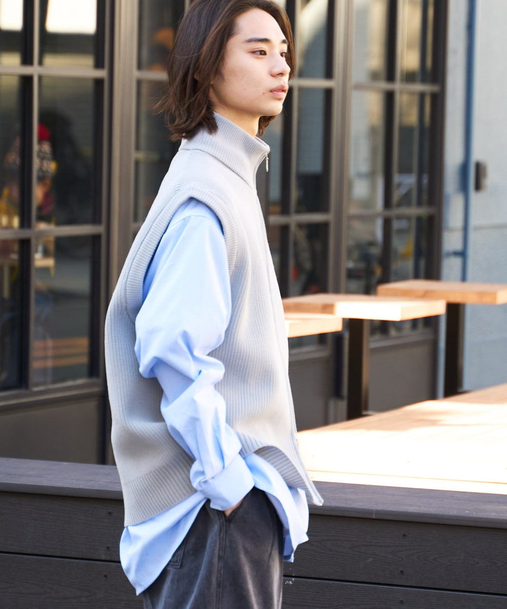 グレー モデル：172cm L着用