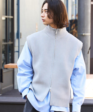 グレー モデル：172cm L着用