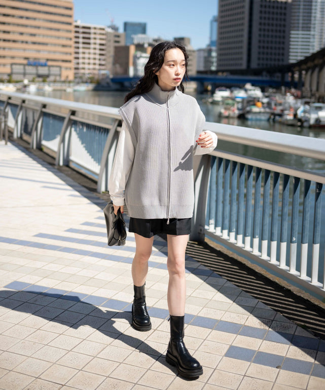 グレー モデル：161cm L着用