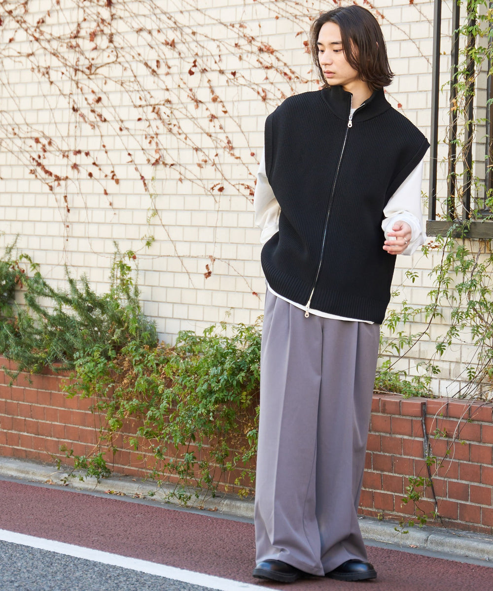 ブラック モデル：172cm L着用