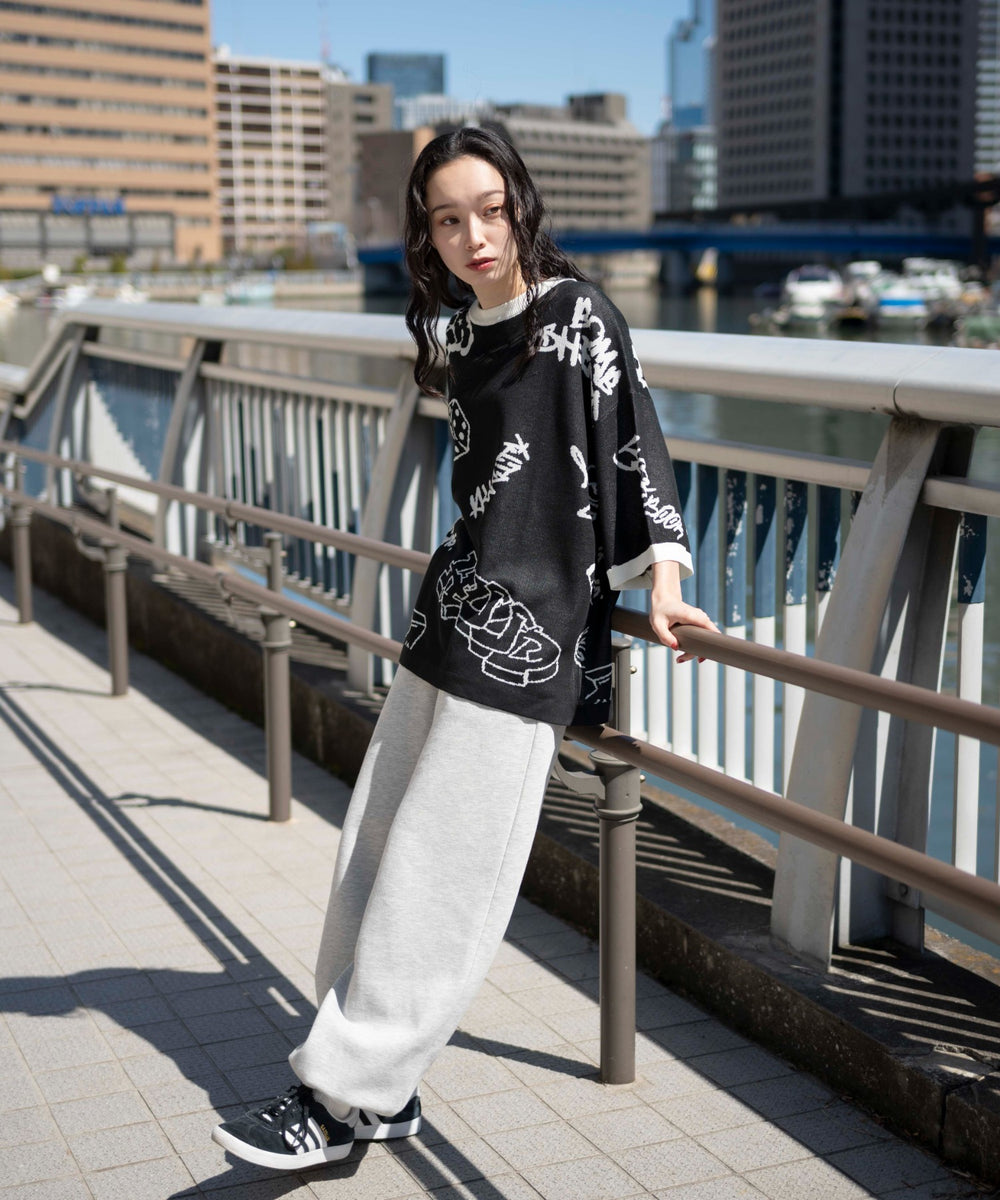 ブラック モデル：161cm L着用