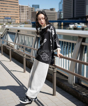 ブラック モデル：161cm L着用