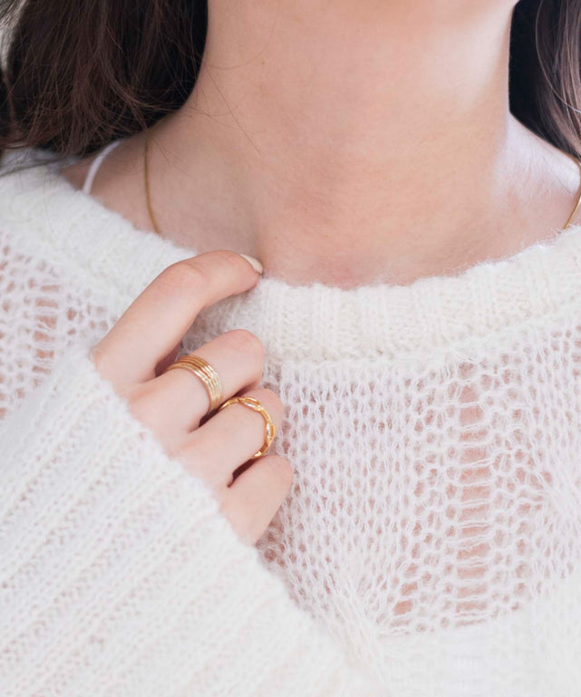 ホワイトアイボリー　モデル:162cm F着用