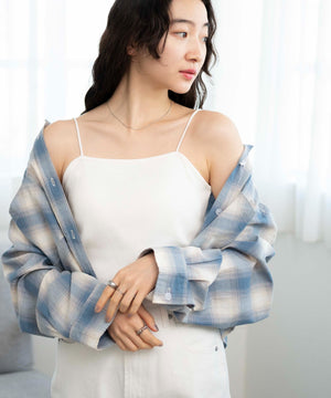 オフホワイト　モデル:163cm M着用