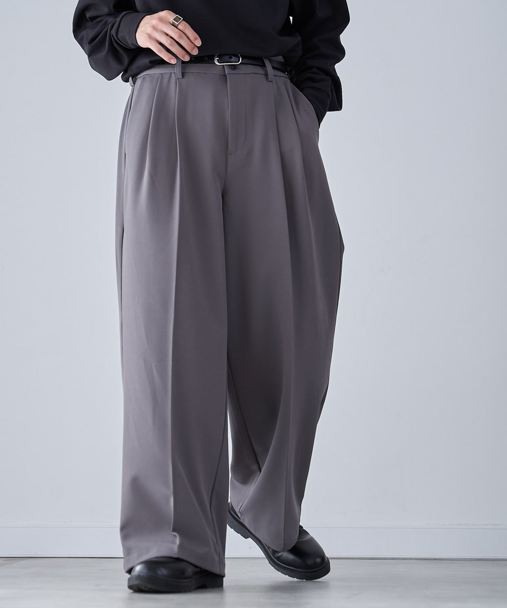 Dグレー モデル：175cm L着用