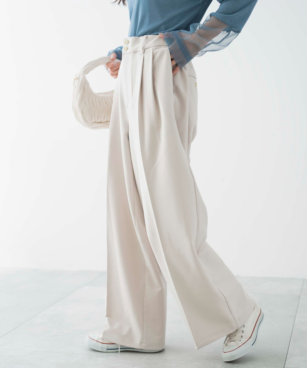 Lベージュ　モデル：161㎝　S着用