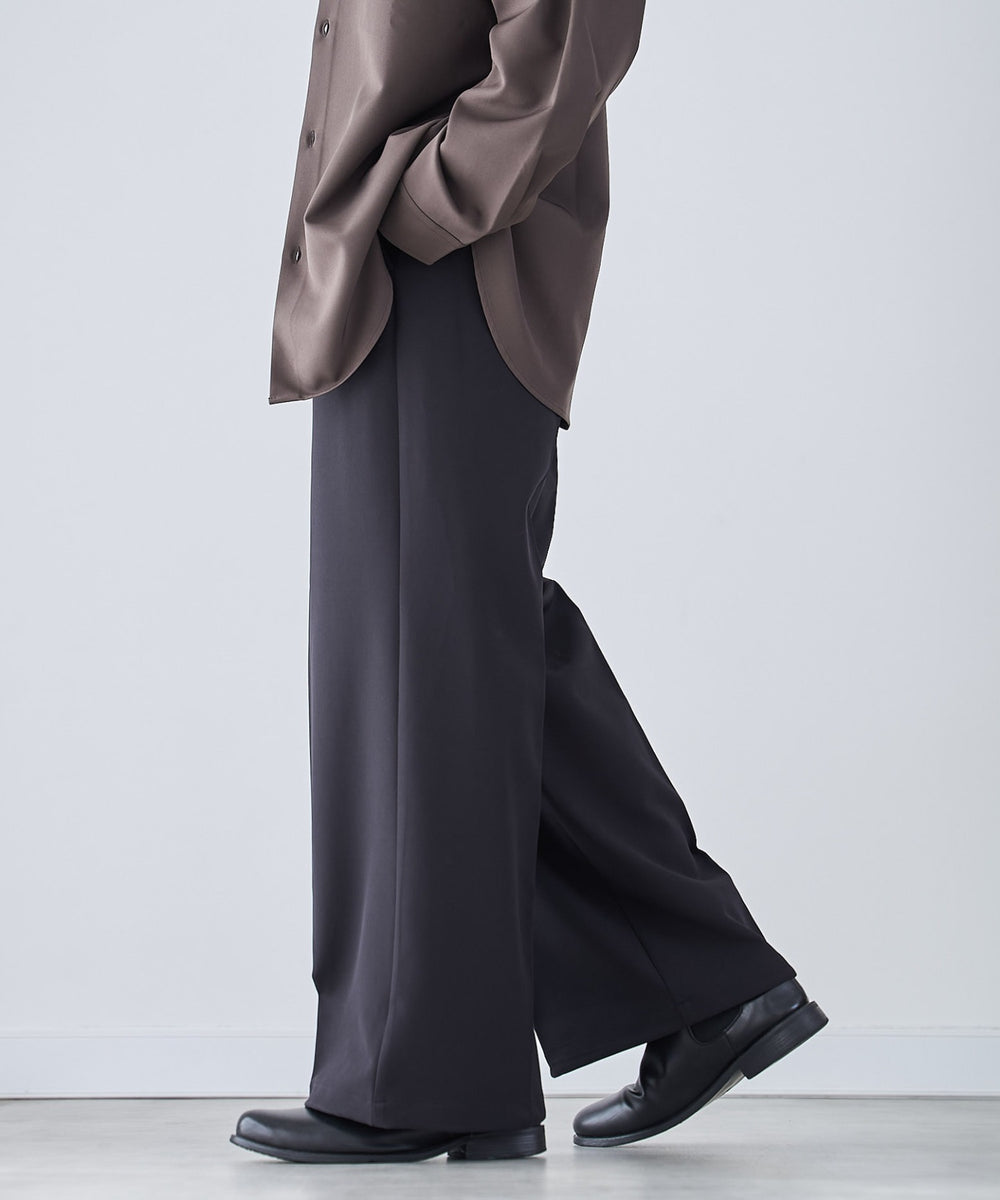 ブラック モデル：175cm L着用