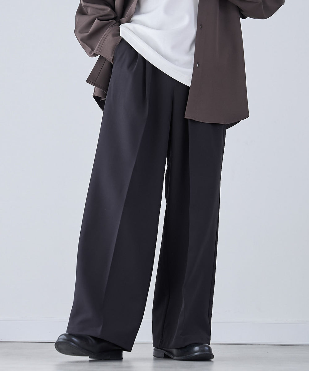 ブラック モデル：175cm L着用