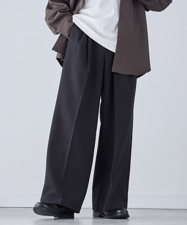 ブラック モデル：175cm L着用