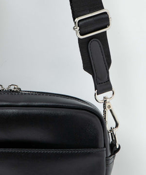 ポーチ付きスクエアショルダー