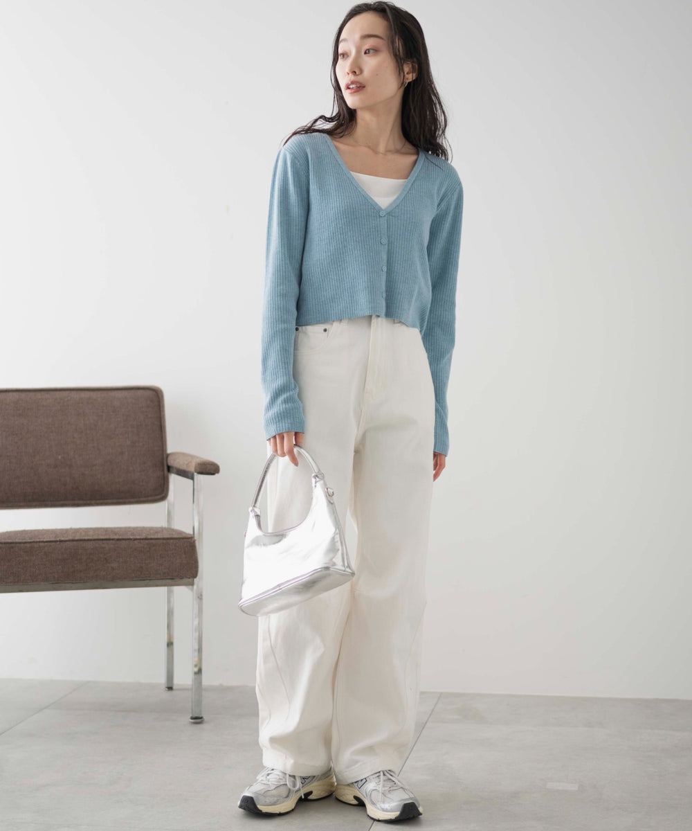 ホワイト　モデル：161㎝　M着用