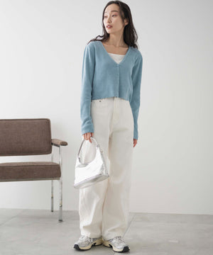 ホワイト　モデル：161㎝　M着用