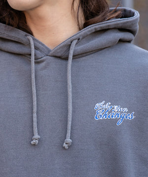 ピグメントグラフィックプルパーカー