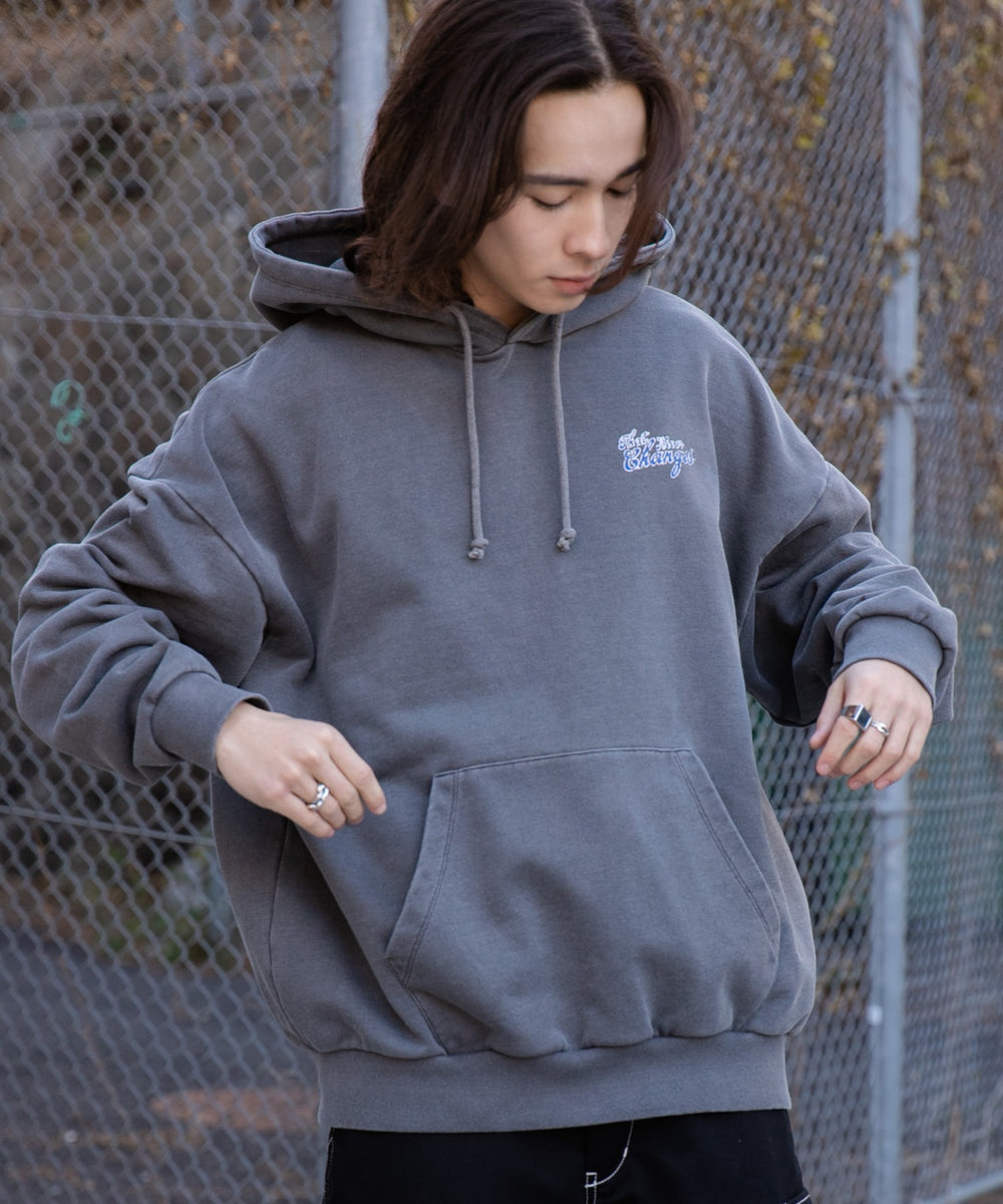 柄4 モデル：174cm L着用