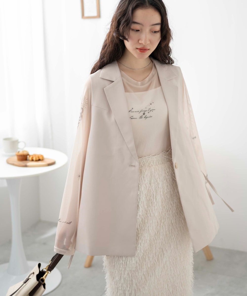 オフホワイト　モデル:163cm F着用