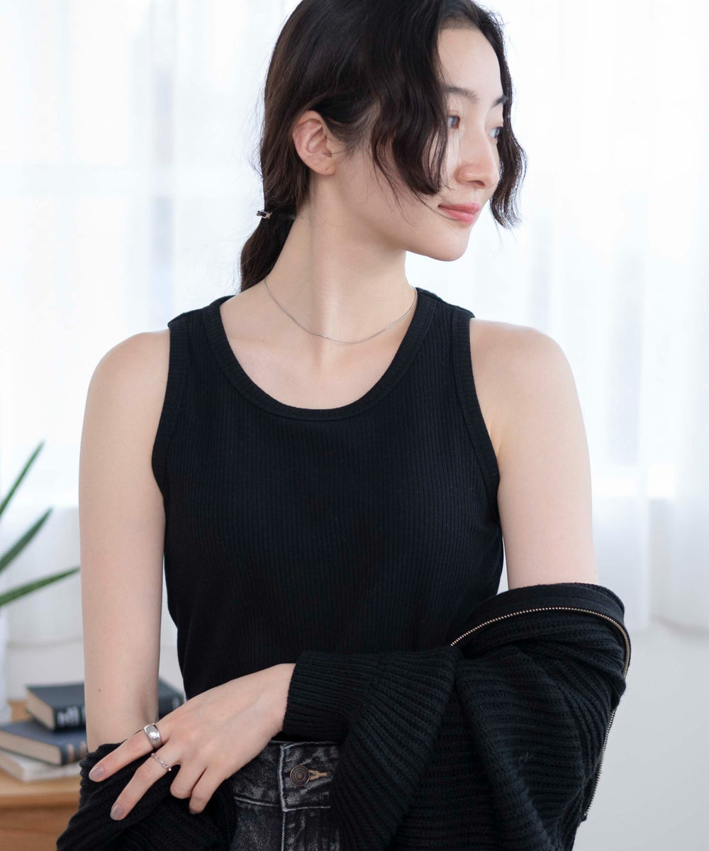 ブラック　モデル:163cm M着用