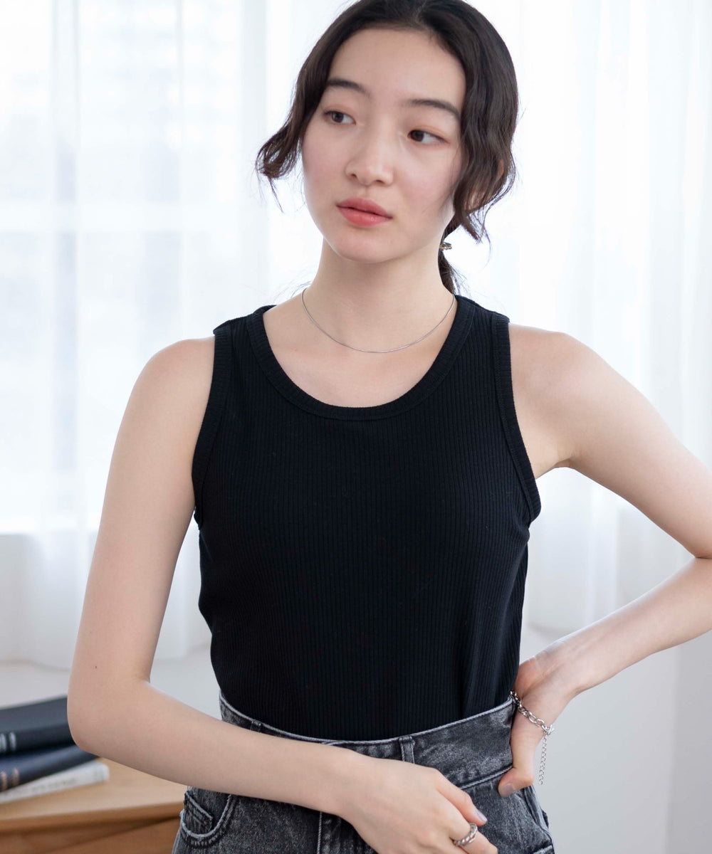 ブラック　モデル:163cm M着用