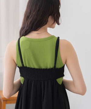 グリーンその他　モデル:163cm M着用