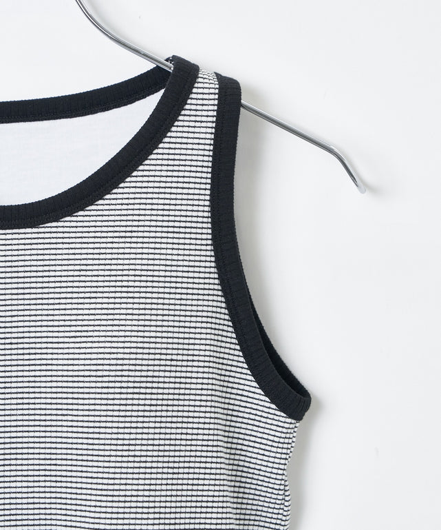 ブラックその他　モデル:163cm M着用