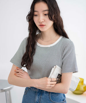 ホワイト系ボーダー　モデル:163cm M着用