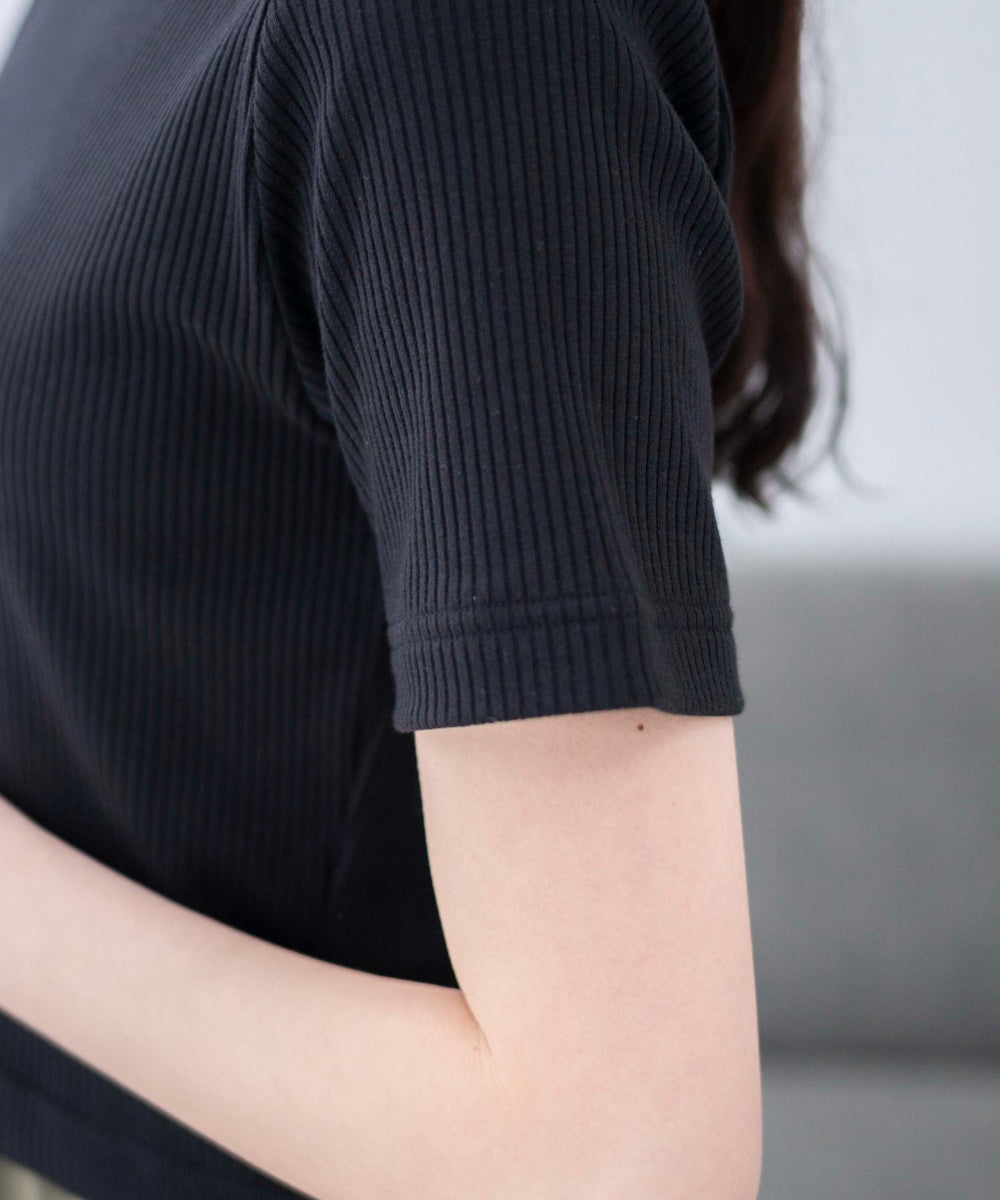 ブラックその他　モデル:163cm M着用