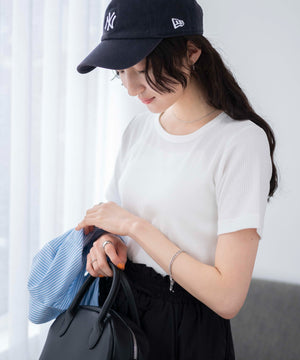 ホワイト 　モデル:163cm M着用