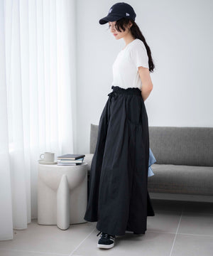 ホワイト 　モデル:163cm M着用