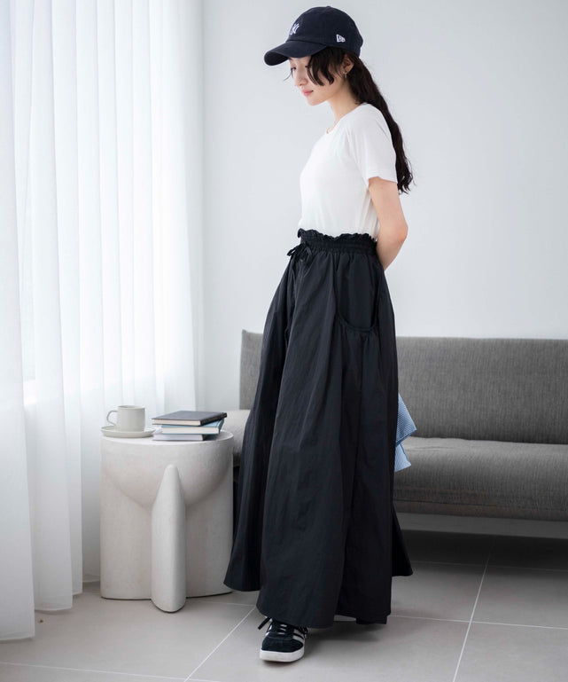 ホワイト 　モデル:163cm M着用